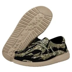 Wally Youth Camouflage - Tiger Stripe Camo 8 Wally Youth Camouflage - Tiger Stripe Camo -Shoe Trend Shop 40042 9CJ WALLYYOUTHCAMOUFLAGE TIGERSTRIPECAMO PAIRBOTTOM